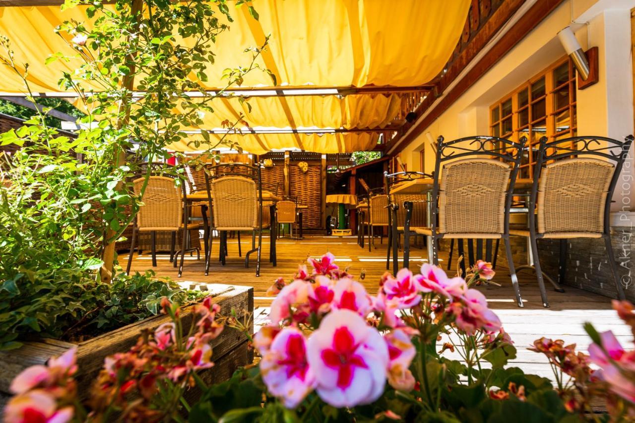 Hotel Restaurant Les Lilas Les Diablerets Exterior photo